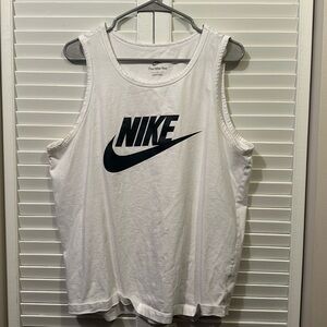 Nike black-and-white tank top like new men’s large
